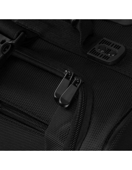 Cosmetic trunk Look