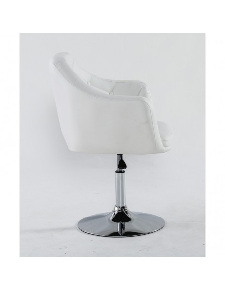 Elegant white chairs for beauty salons. Elegant White chair BFHC831