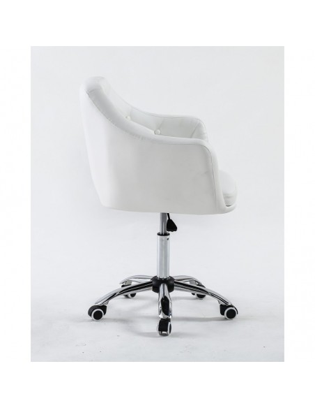 Chair on wheels White BFHC831K