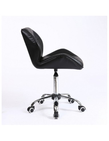 Elegant and stylish black chairs for beauty salons and nail salons Black BFHC111K