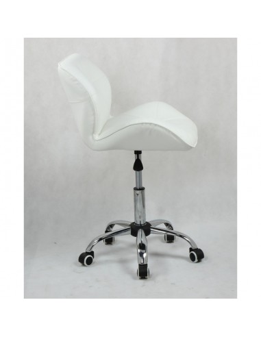 Elegant and stylish white chairs for beauty salons and nail salons White BFHC111K