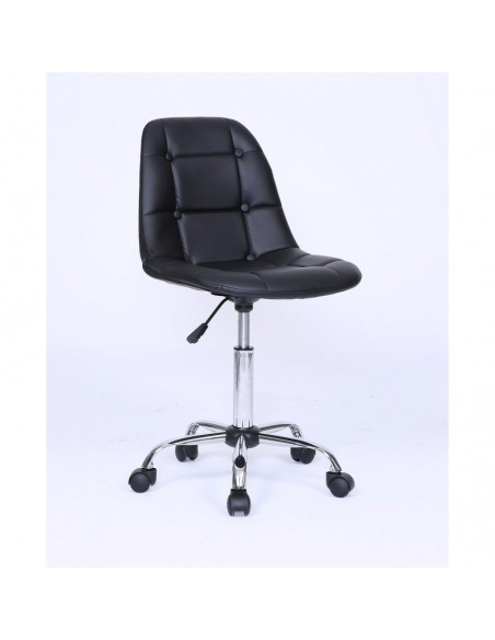 Black chairs for beautician. Black chair for beauty salons Ireland BFHC1801K