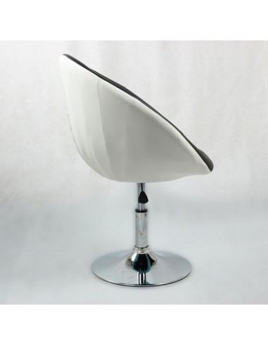 Bellafurniture Black Salon Chair BFHC8516. Black Chair for hairdressers and beauty salon. Stylish beauty salon chairs.