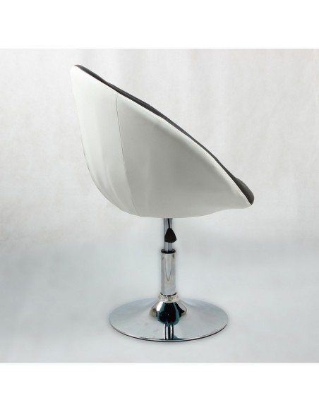 Bellafurniture Black Salon Chair BFHC8516. Black Chair for hairdressers and beauty salon. Stylish beauty salon chairs.