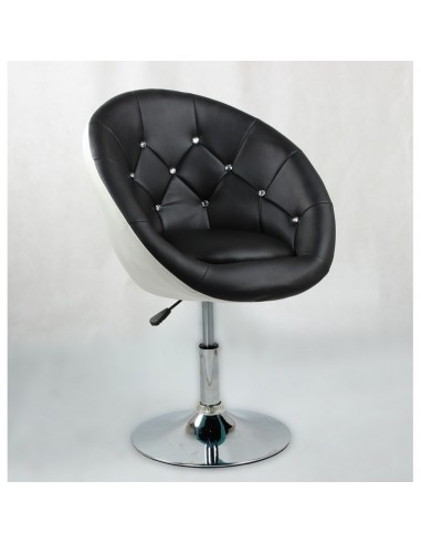 Bellafurniture Black Salon Chair BFHC8516. Black Chair for hairdressers and beauty salon. Stylish beauty salon chairs.