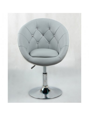 Bellafurniture Black Salon Chair BFHC8516. Black Chair for hairdressers and beauty salon. Stylish beauty salon chairs.