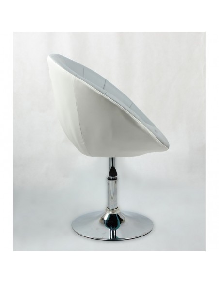Bellafurniture Black Salon Chair BFHC8516. Black Chair for hairdressers and beauty salon. Stylish beauty salon chairs.