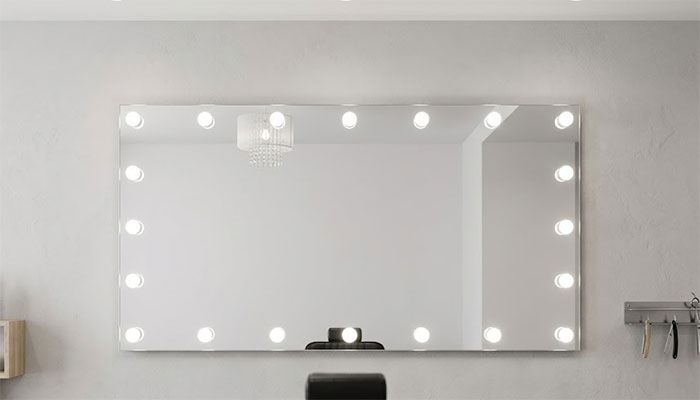 Hollywood makeup mirror with LED lights for professional beauty stations