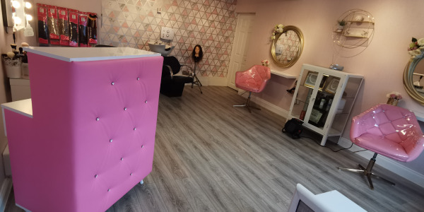 Unique Salon Reception Desks